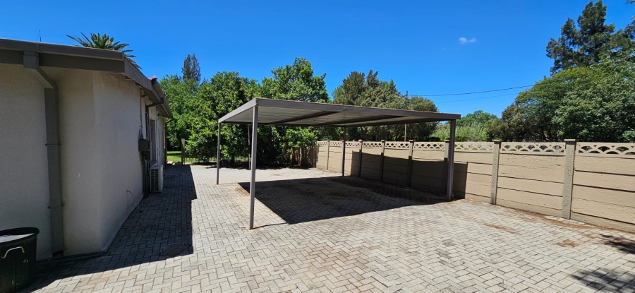 4 Bedroom Property for Sale in Wolmaransstad North West